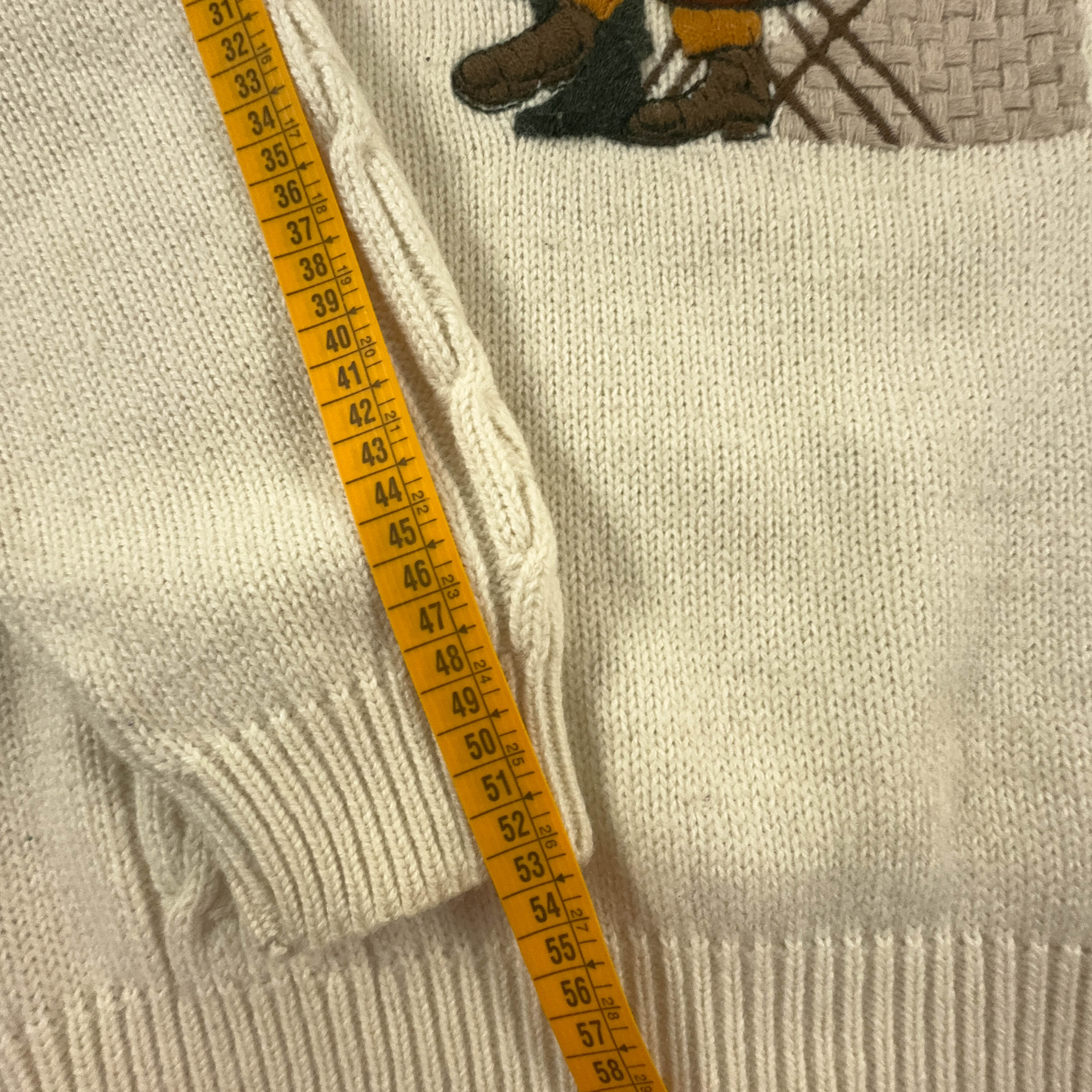 Vintage 50% wool cream turtleneck sweater with embroidery - Size M men