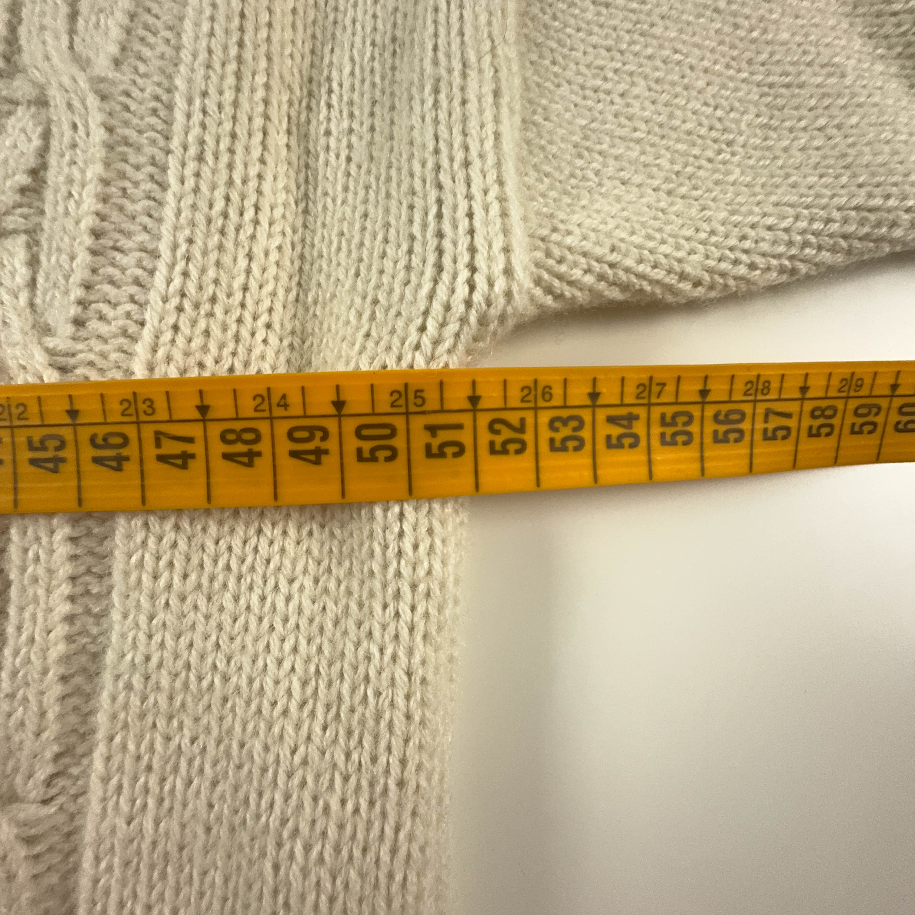 Vintage 50% wool cream turtleneck sweater with embroidery - Size M men