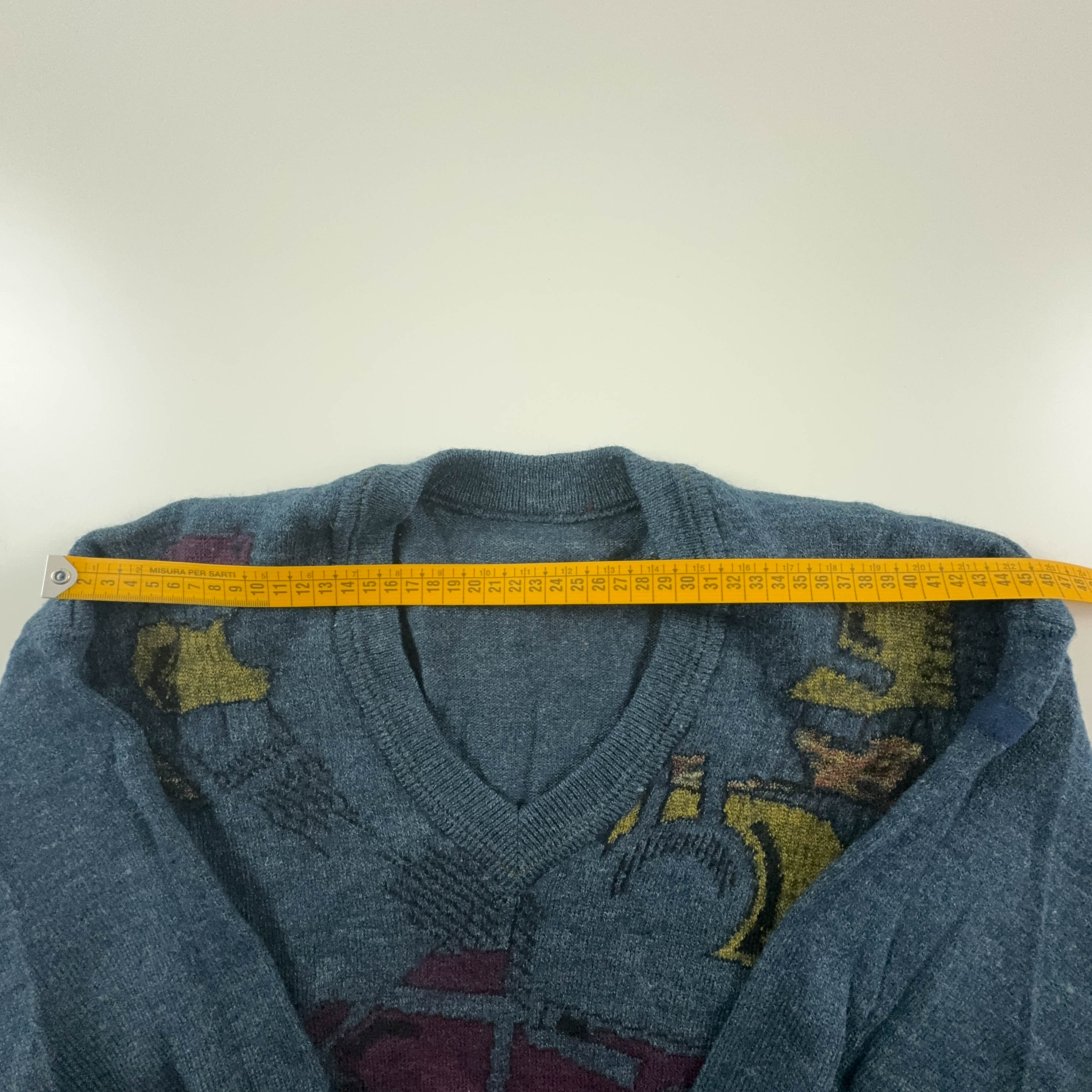 Vintage Blue V-Neck Design Sweater - Size 48 Men