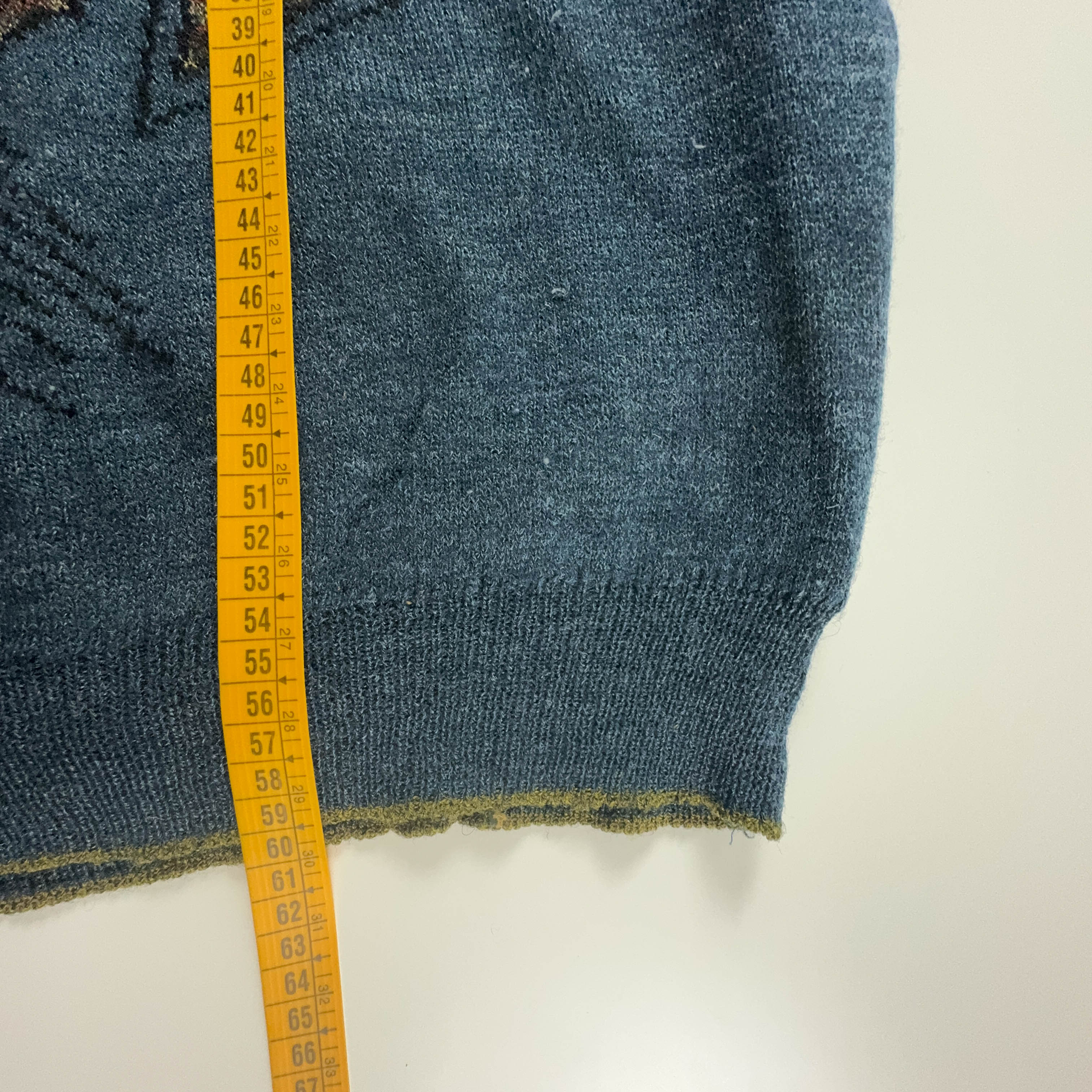 Vintage Blue V-Neck Design Sweater - Size 48 Men