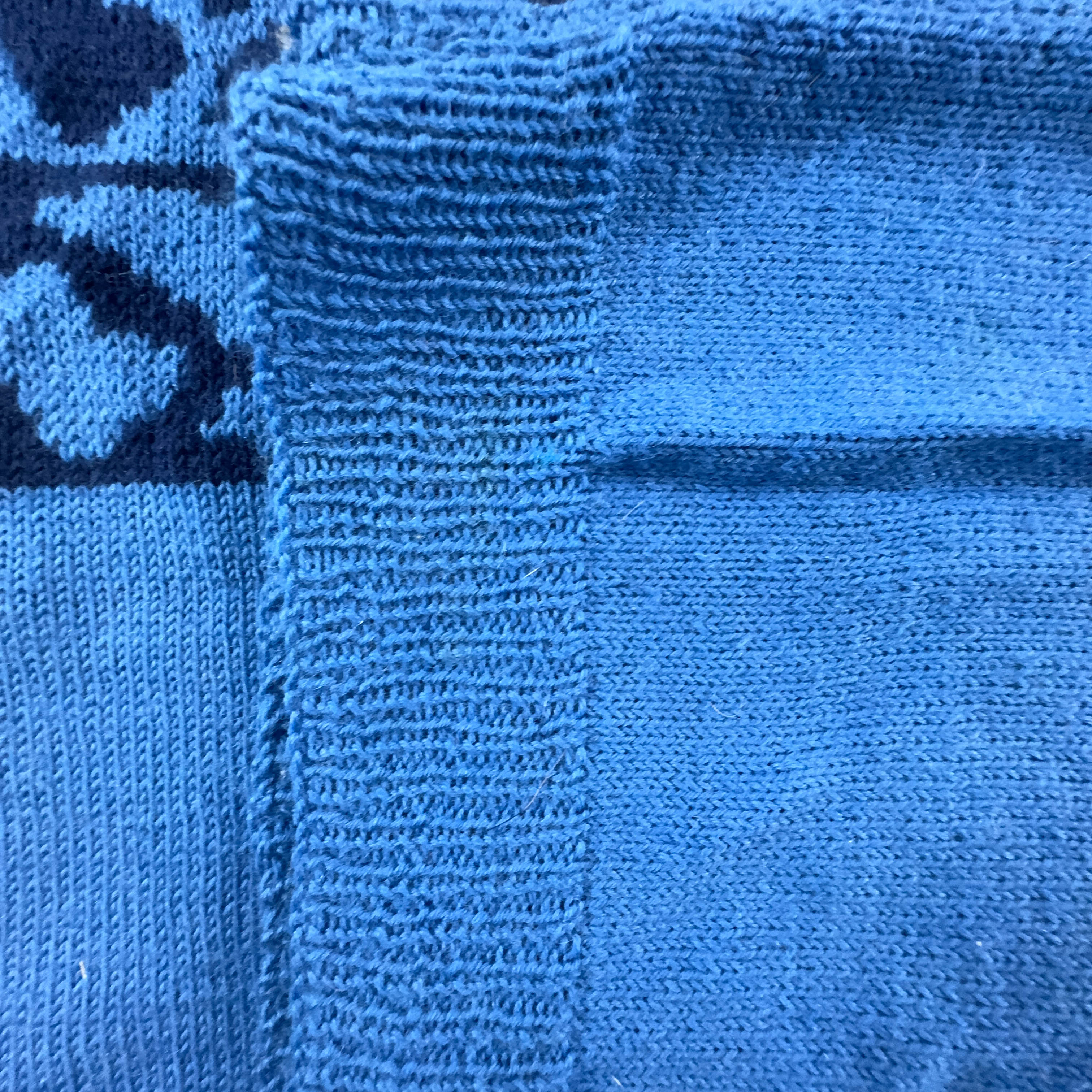 Light and dark blue Vintage crew neck wool blend sweater - Men's size M