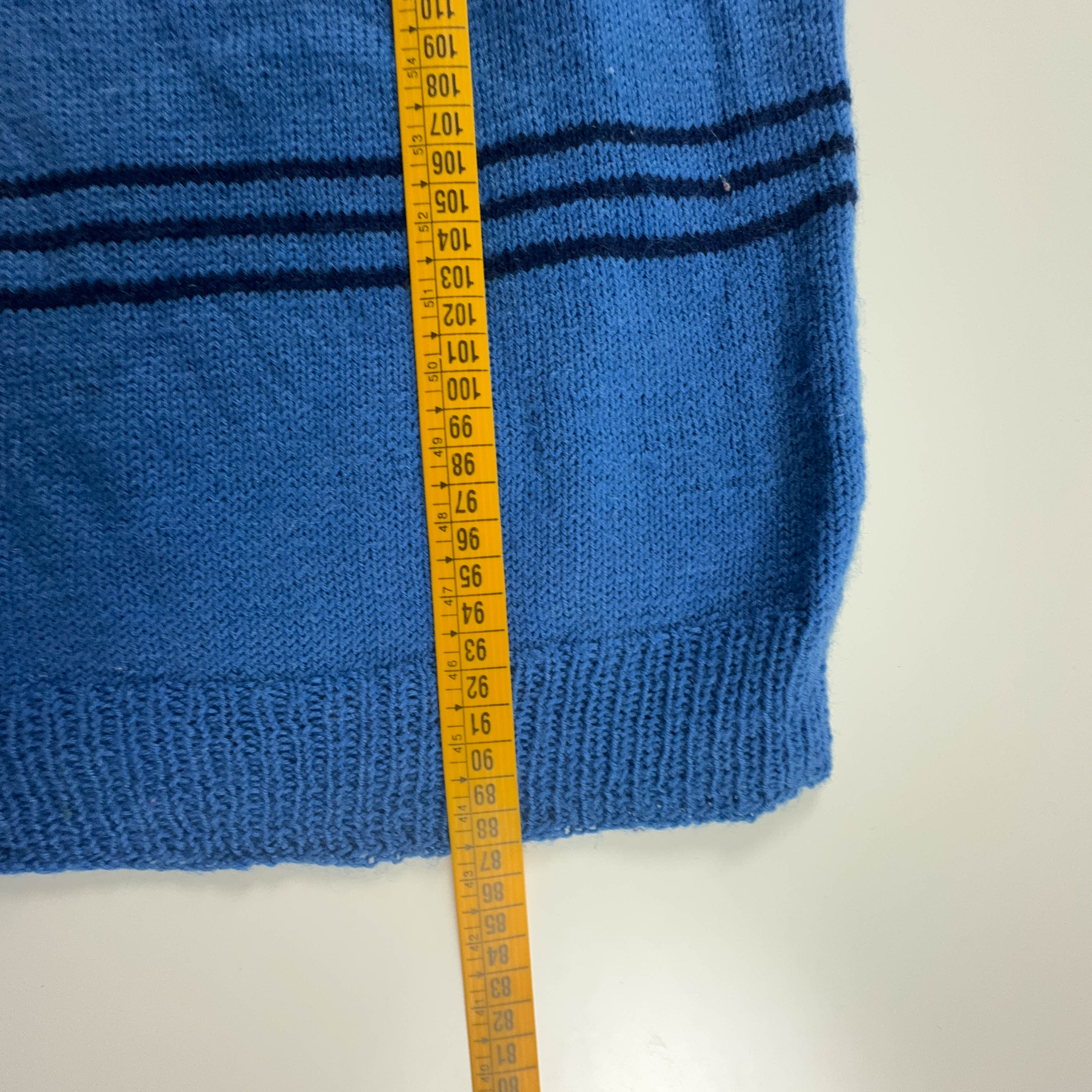 Light and dark blue Vintage crew neck wool blend sweater - Men's size M