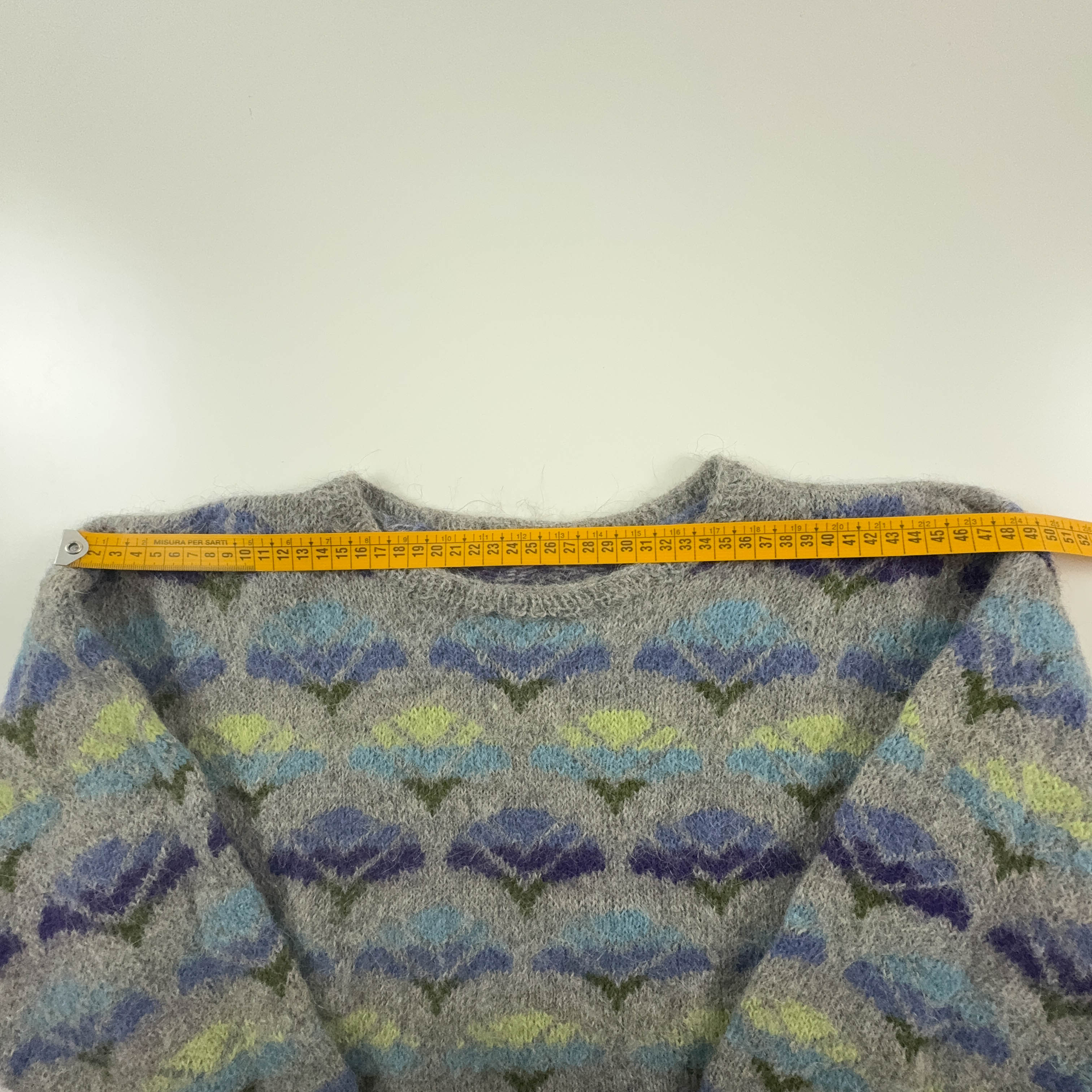 Vintage Grey and Blue Patterned Crew Neck Sweater 100% Wool - Size M/L Women