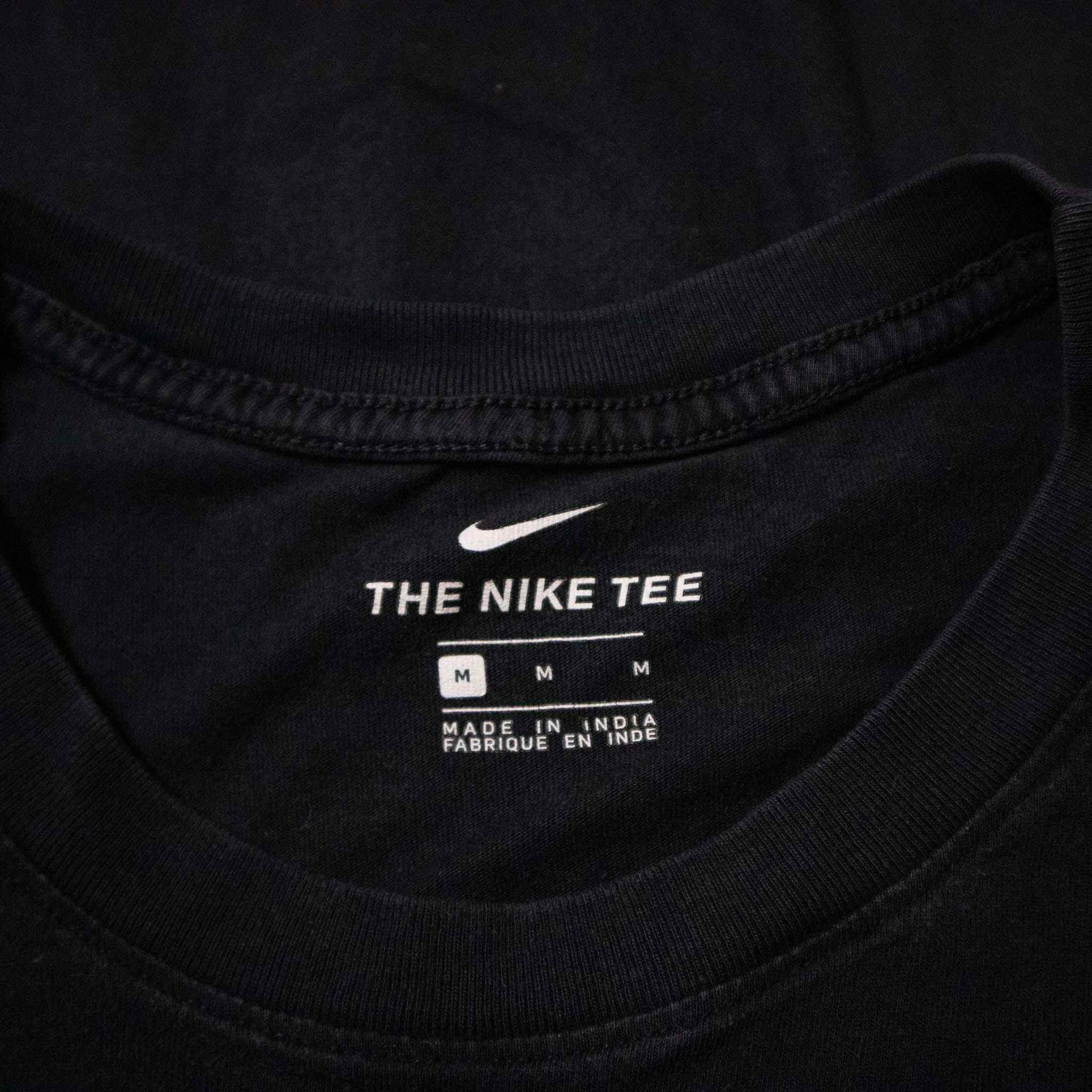 Nike T-Shirt - Size M