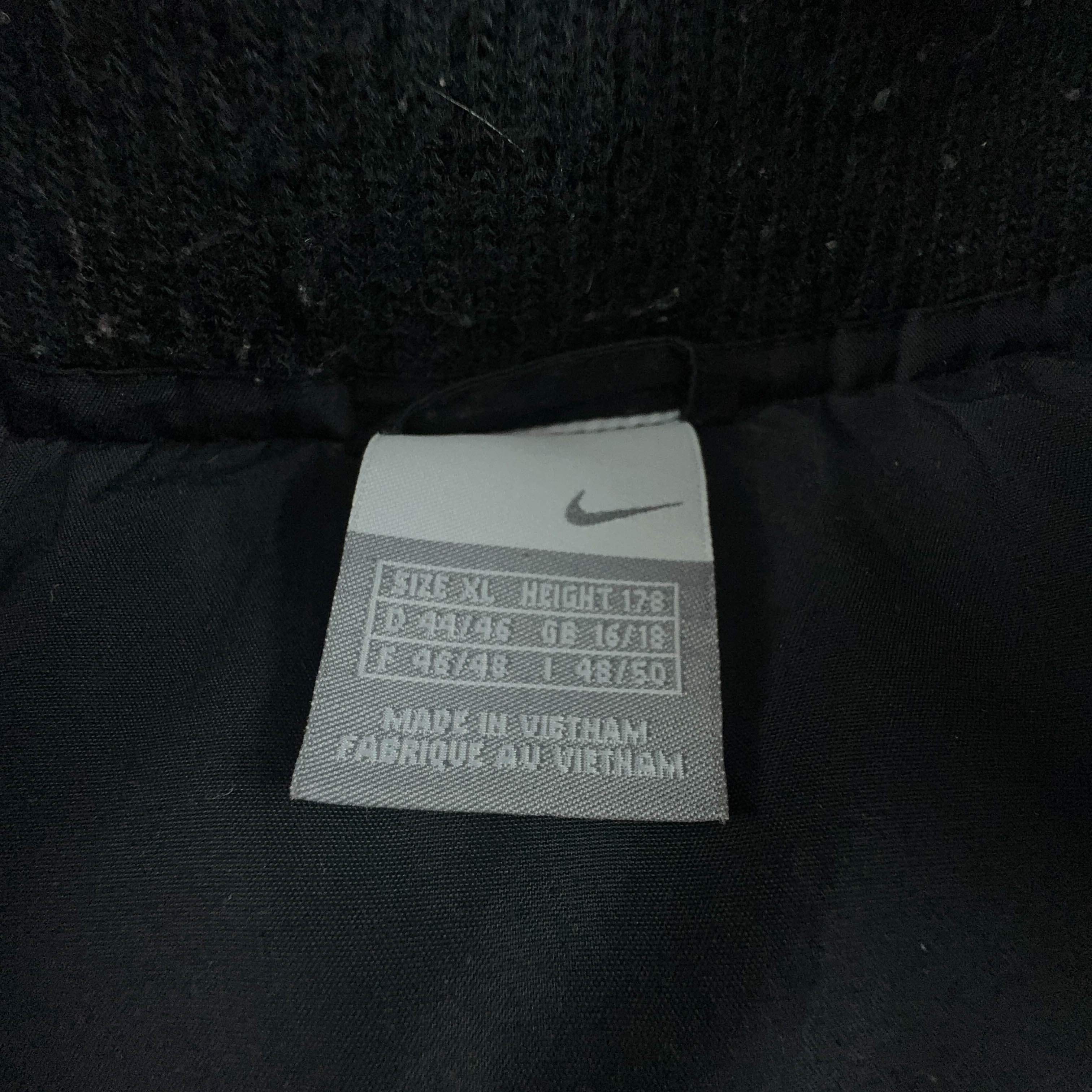 Giubbotto Nike Vintage nero con zip e cappuccio - Taglia XL 178 uomo