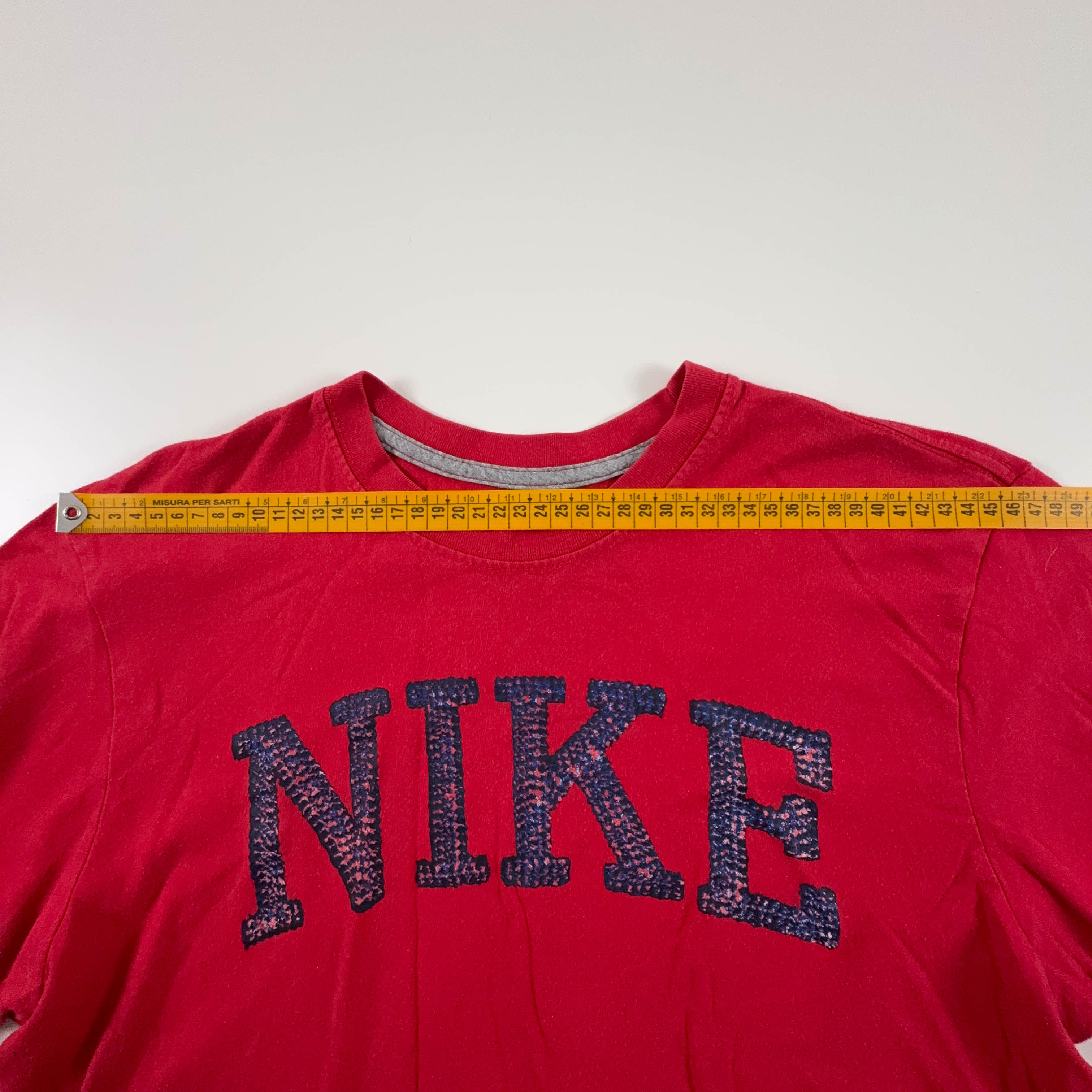 Nike Red Cotton T-Shirt with Printed Spellout Logo - Men's Size Large