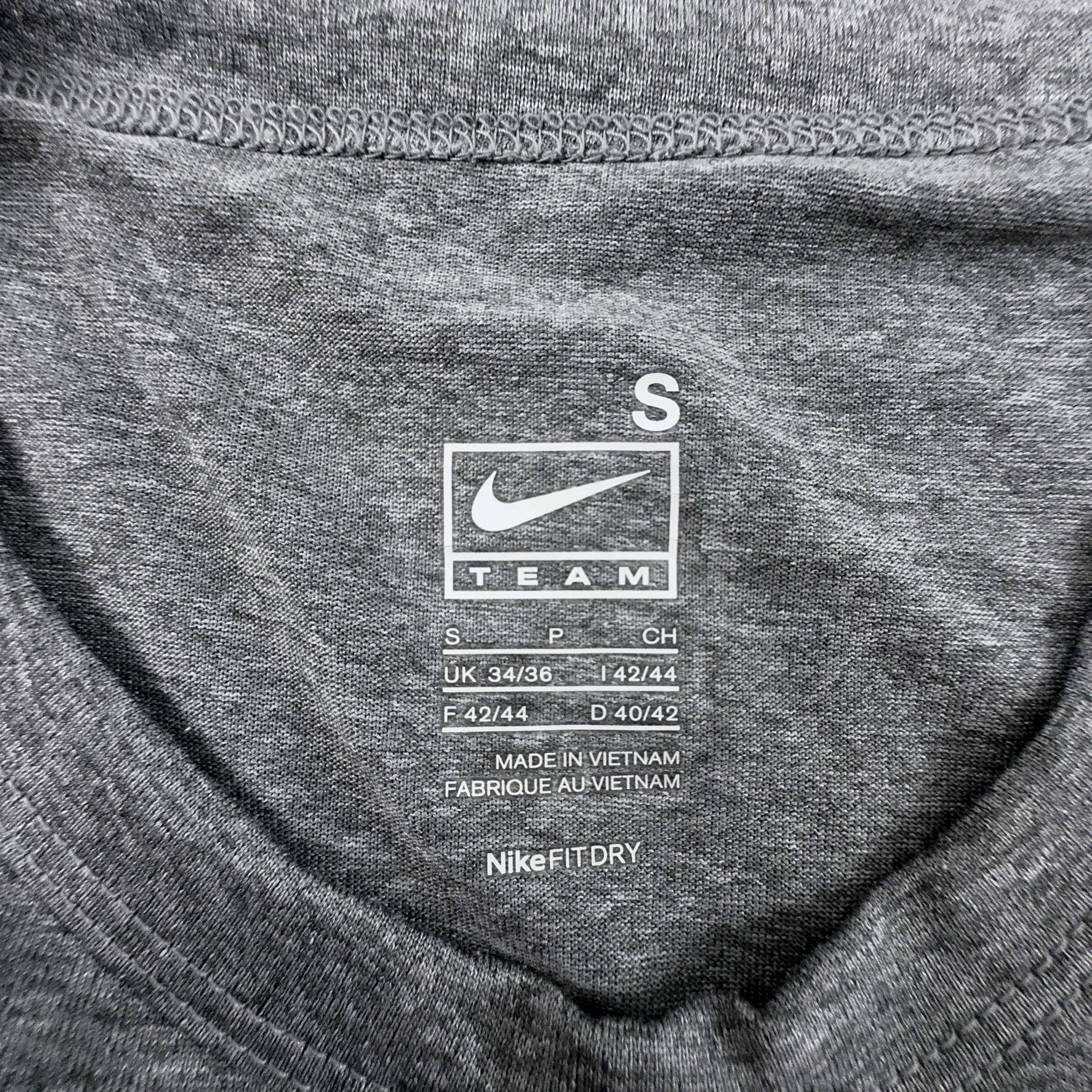 Nike Football T-shirt in grey with print - Size 42 44 men