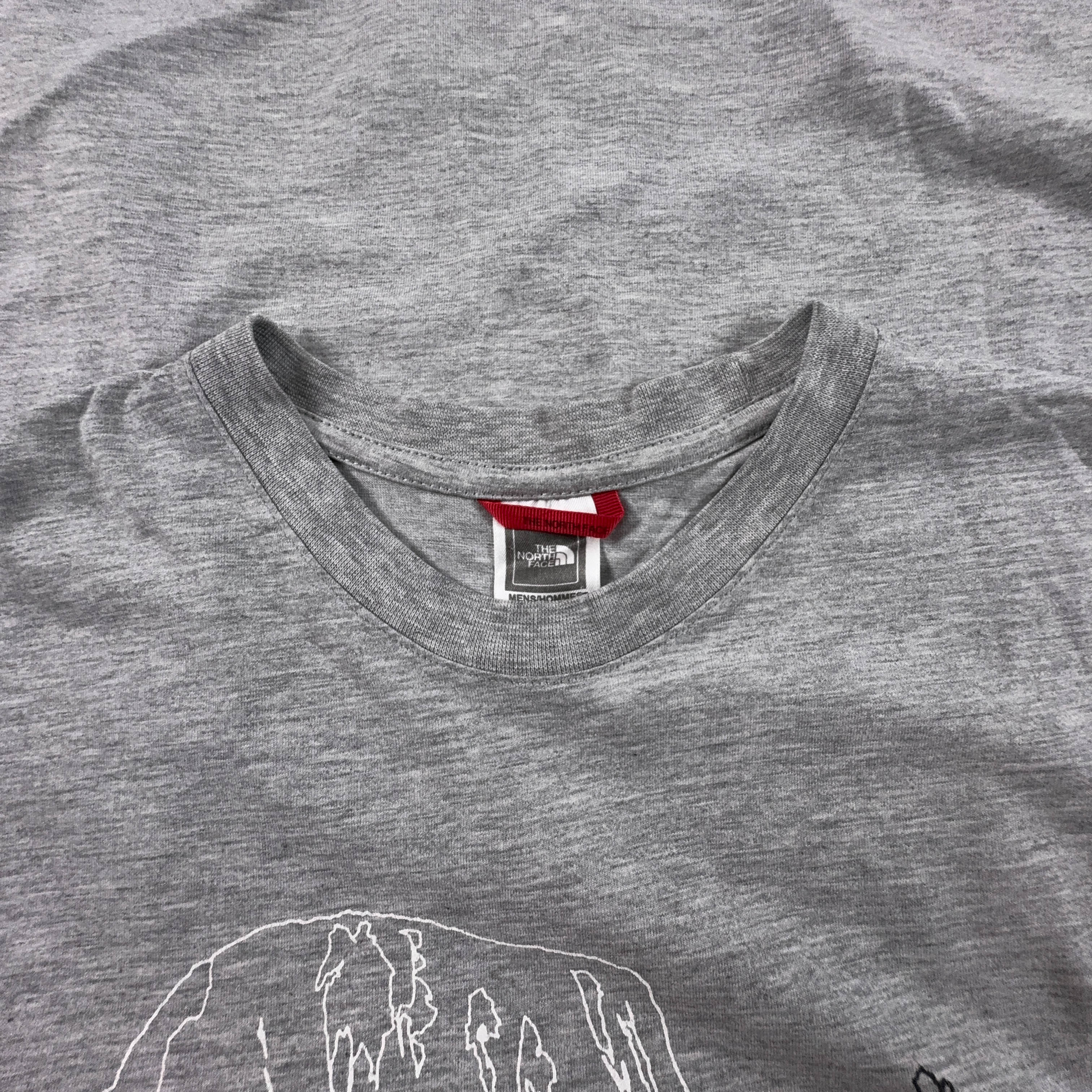 The North Face Grey Cotton T-Shirt with Print - Men's Size S/M