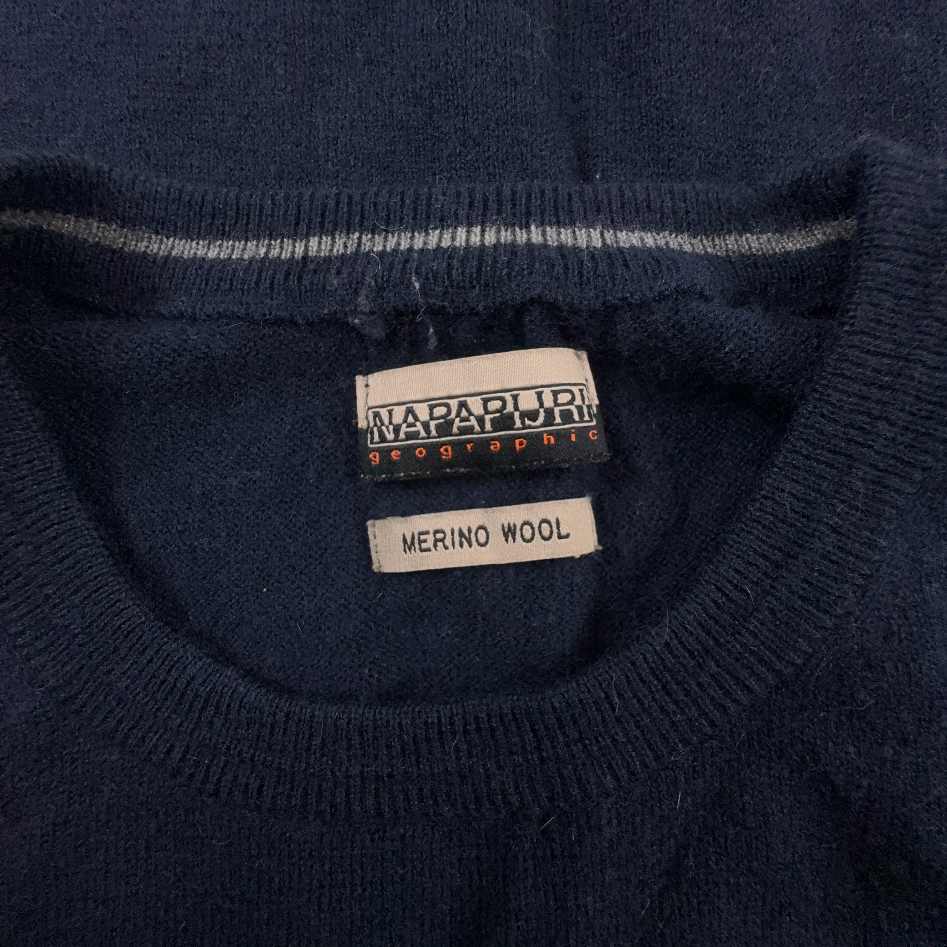 Maglione Napapijri blu scuro a girocollo 100% lana merino - Taglia M uomo