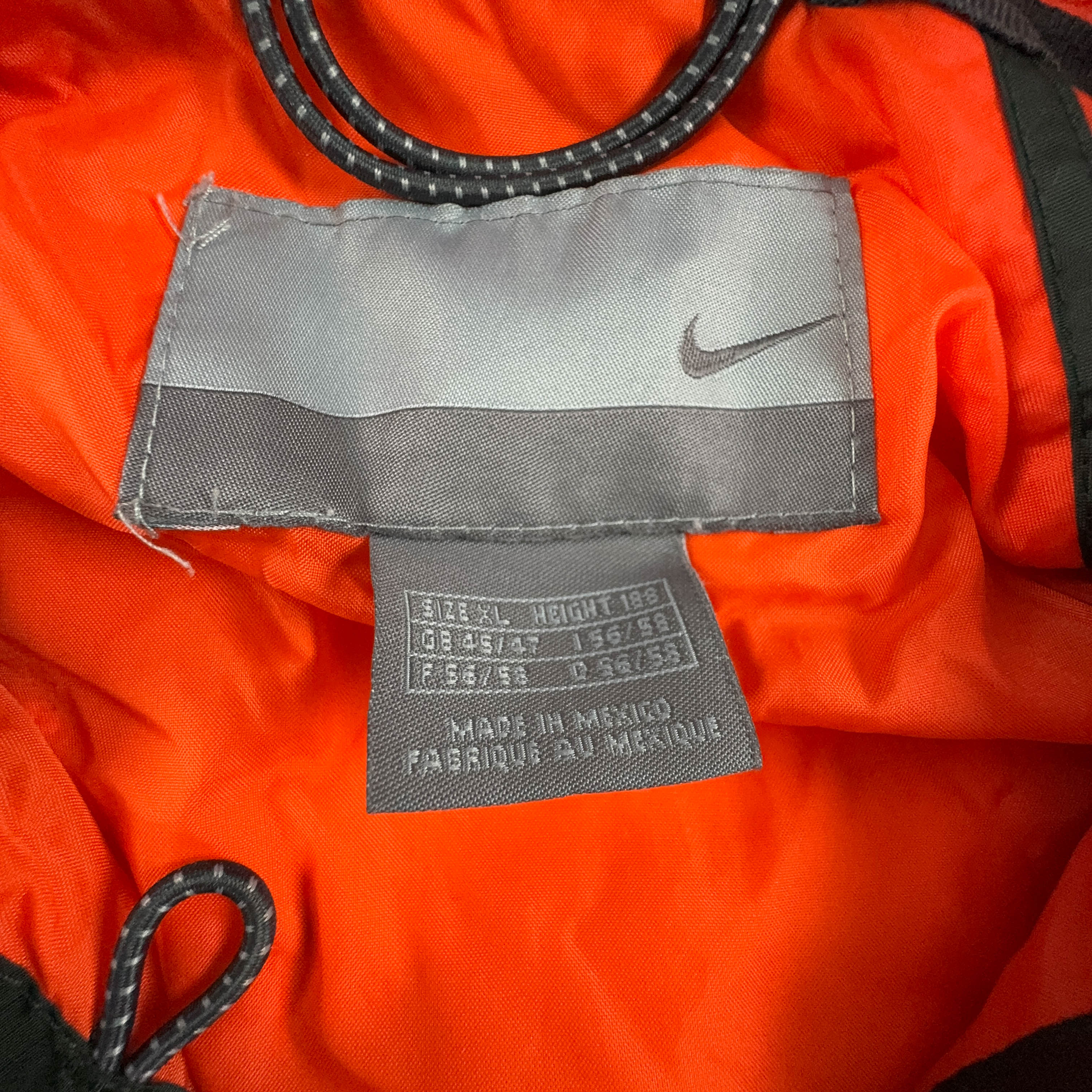 Giubbotto Nike Vintage anni 00 verde con dettagli arancioni e cappuccio - Taglia XL 188 uomo