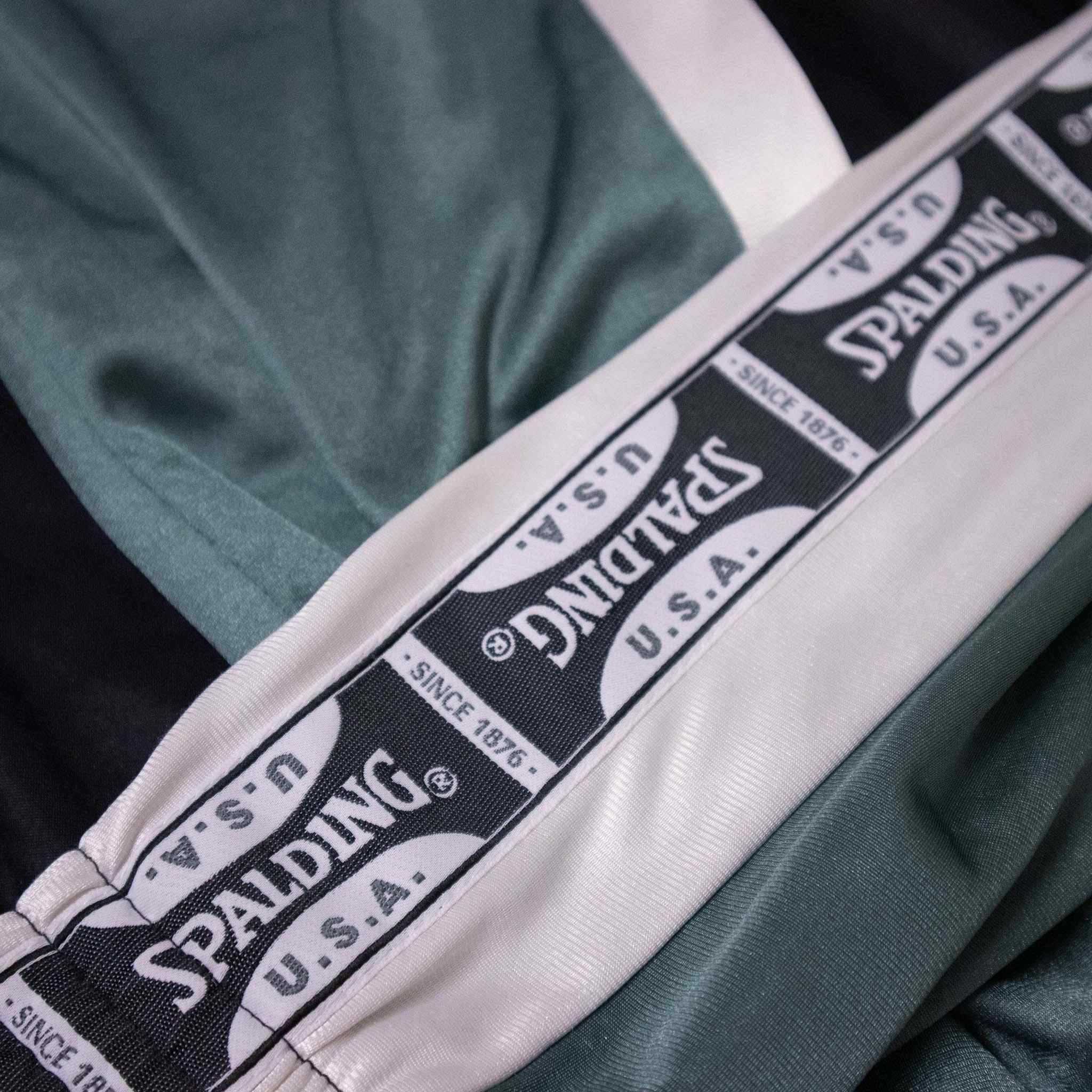 Spalding Vintage Sweatshirt - Size L/XL