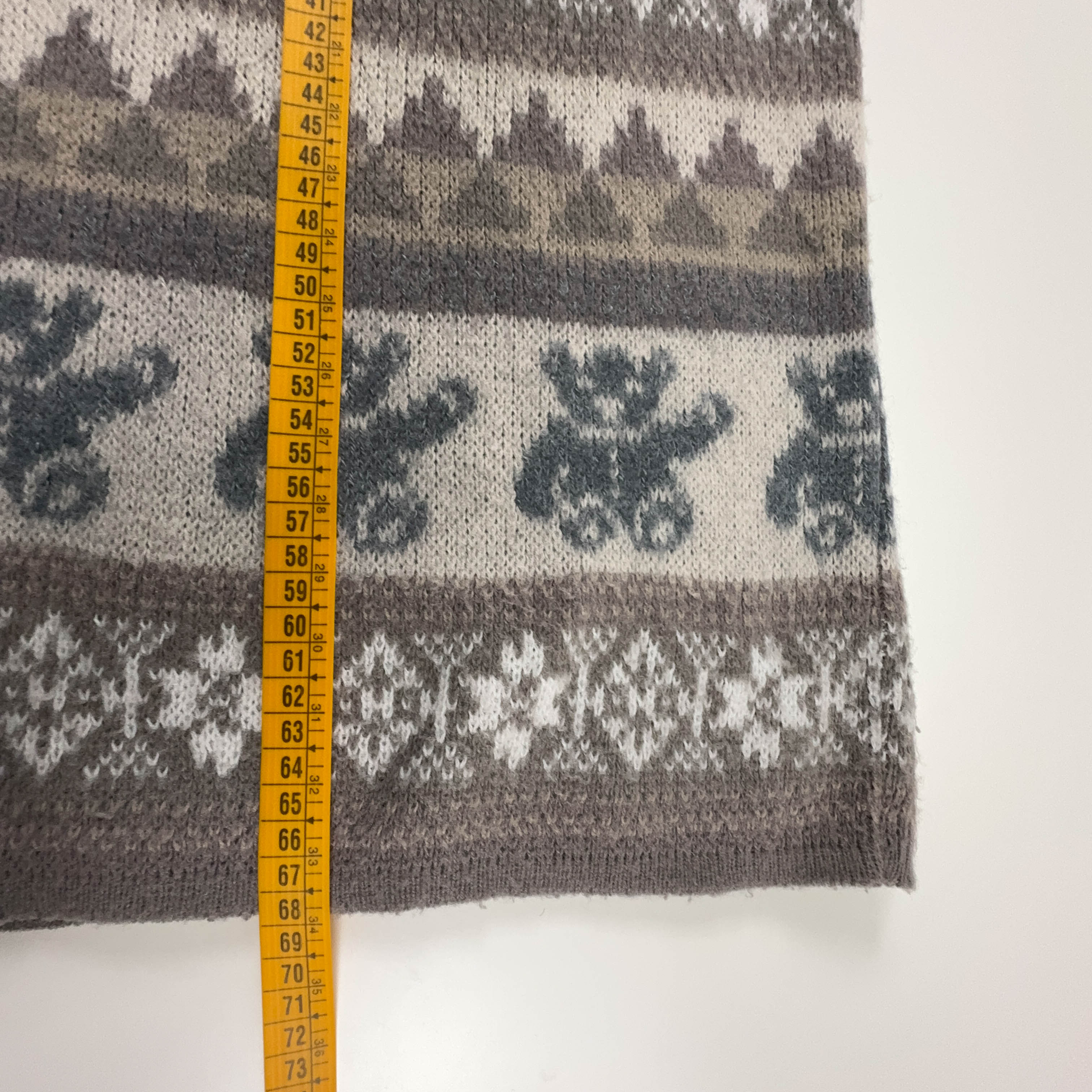 Vintage 30% wool beige patterned sweater Made in Italy - Size L/XL men