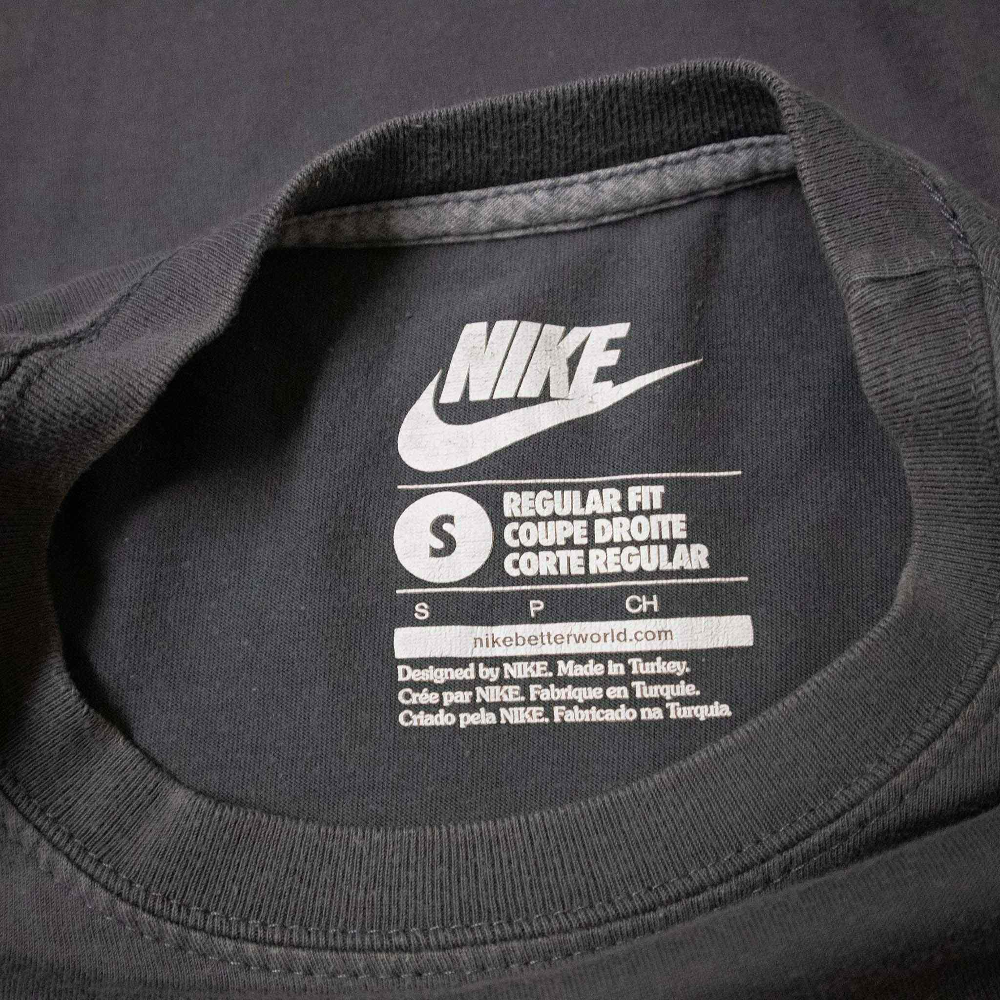 Nike T-Shirt - Size S