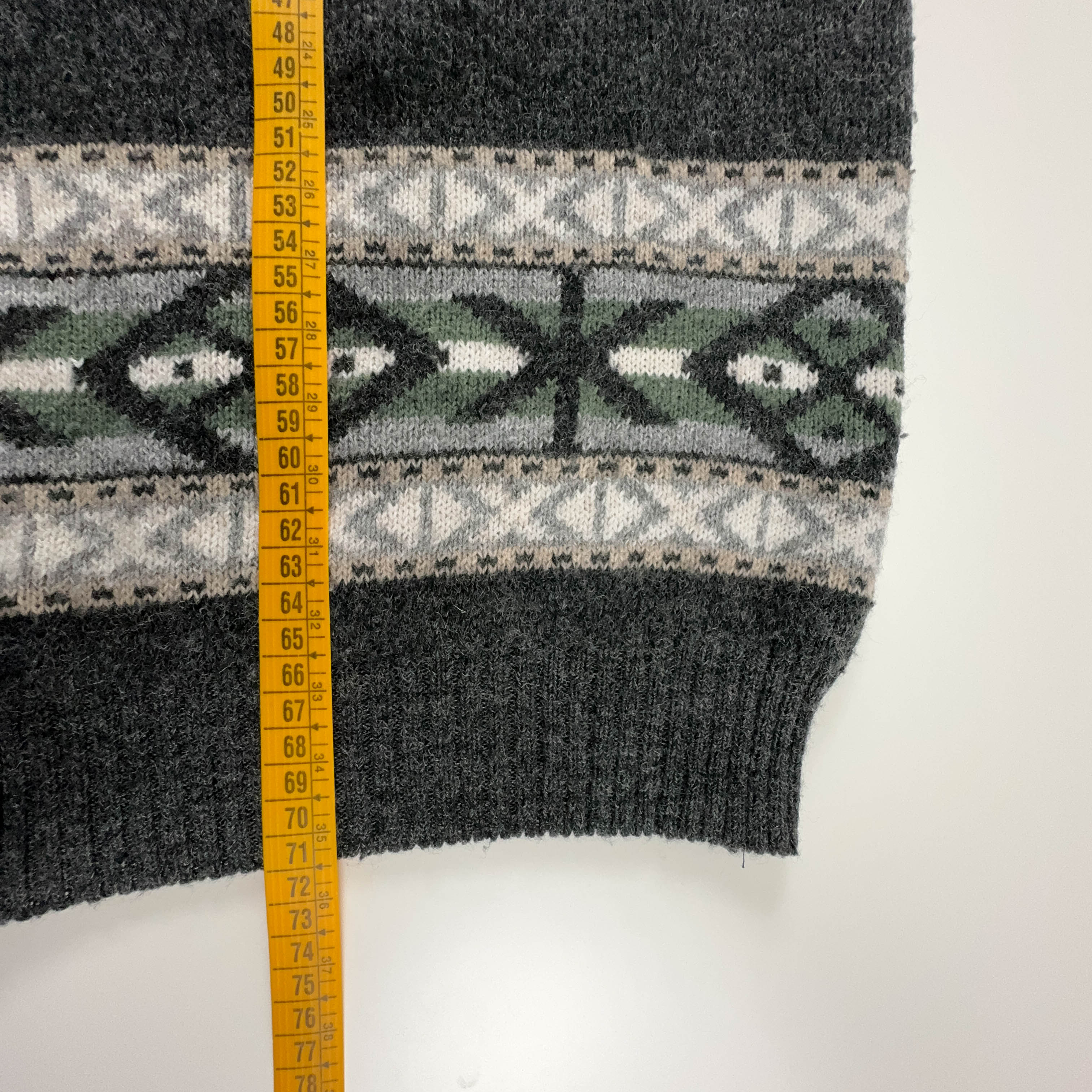 Vintage Cardigan Grey 30% Wool with Embroidery and Buttons - Size 54 Men